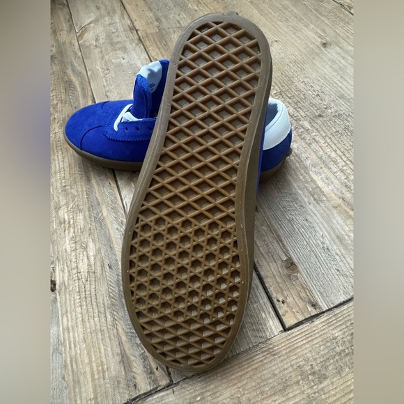 New Vans Blue Sports Low Suede Shoes Men’s 6.5 Women’s 8 - Picture 7 of 7